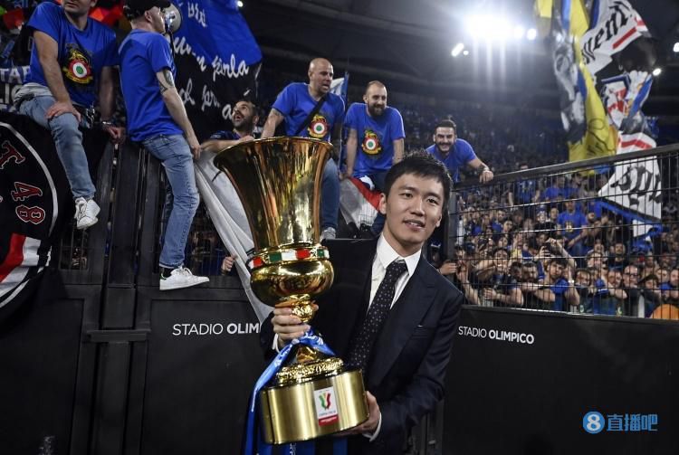最终那不勒斯主场2-1击败卡利亚里，暂升至积分榜第四位。